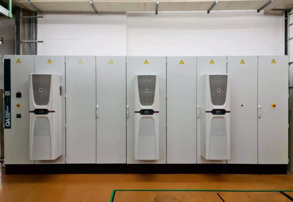 Quality Automation – Success Story – Retrofit einer Nadelmaschine zur Filzverarbeitung